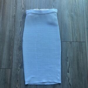 bebe White Textured Pencil Skirt